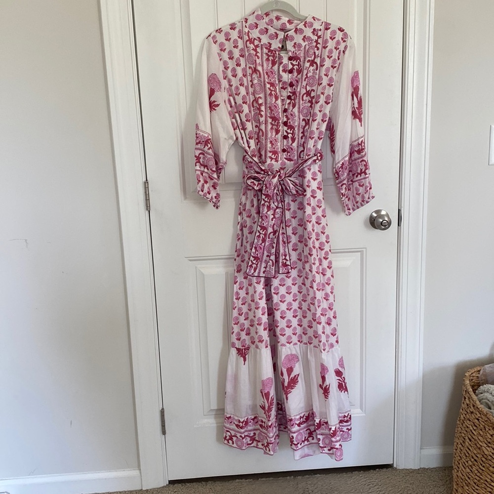 White red and pink maxi